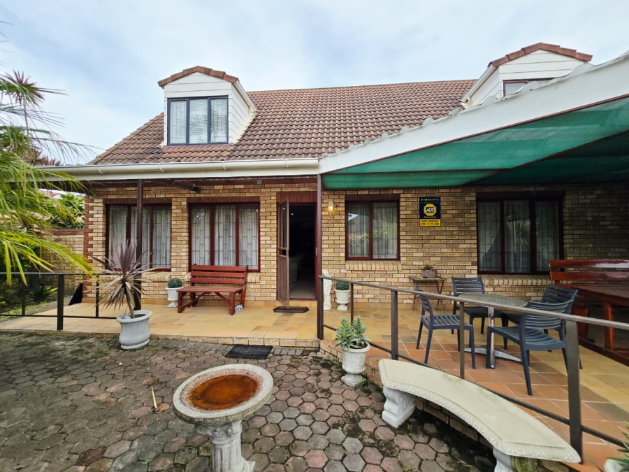 4 Bedroom Property for Sale in Dormehls Drift Western Cape